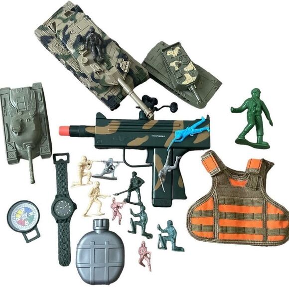 Lot of Army Military Tanks Men Compass Protective Vest Machine G*n Play Toys - Picture 1 of 3